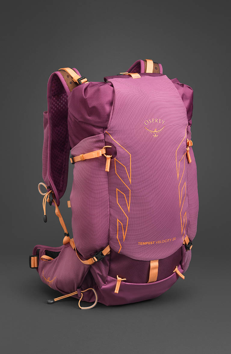 Packshot Factory - Coloured background - Osprey Backpack