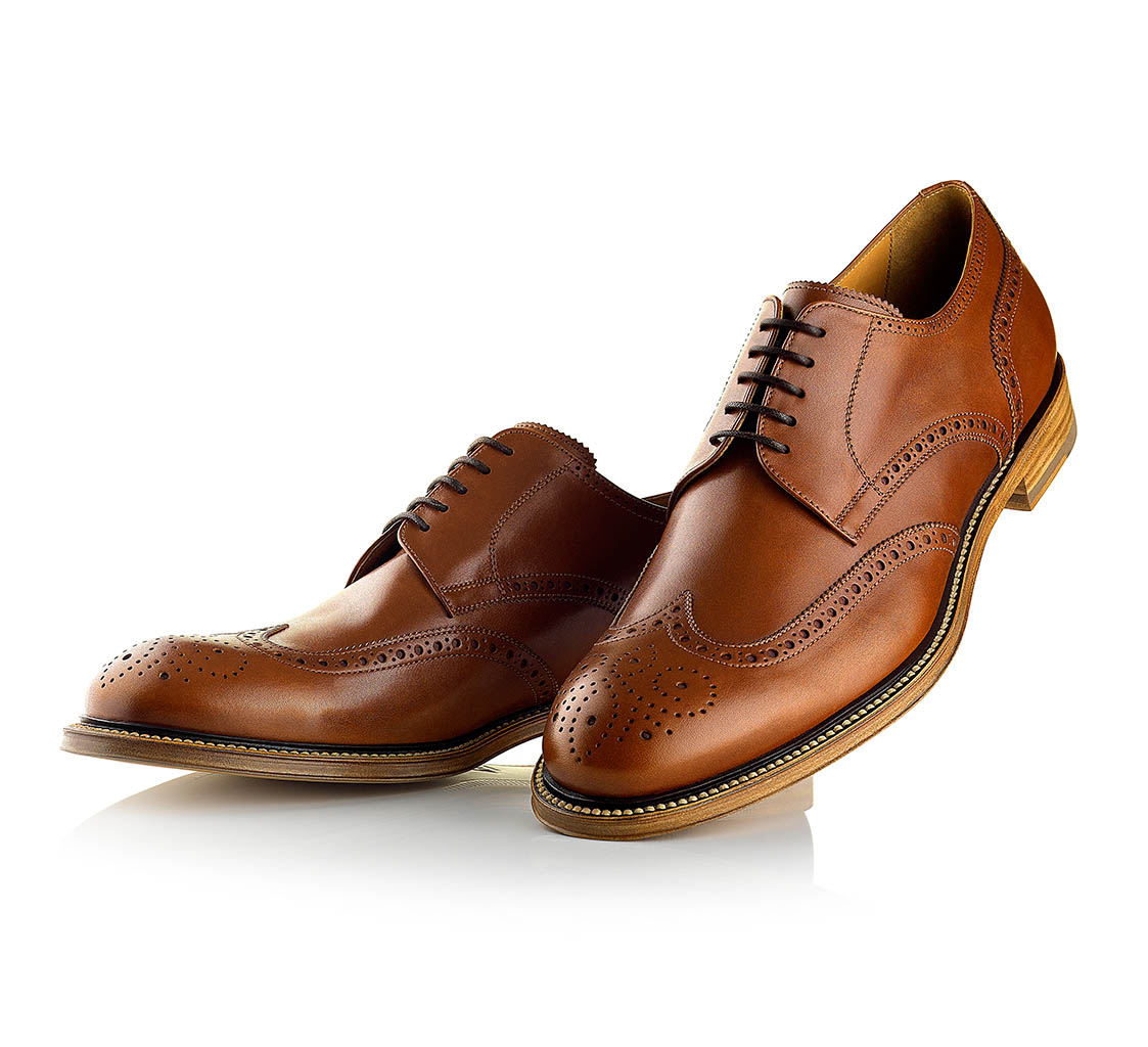 Packshot Factory - Footwear - Alfred Dunhill leather shoes