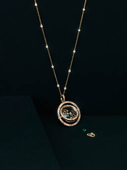 Necklace Explorer of Loquet London gold necklace with diamonds