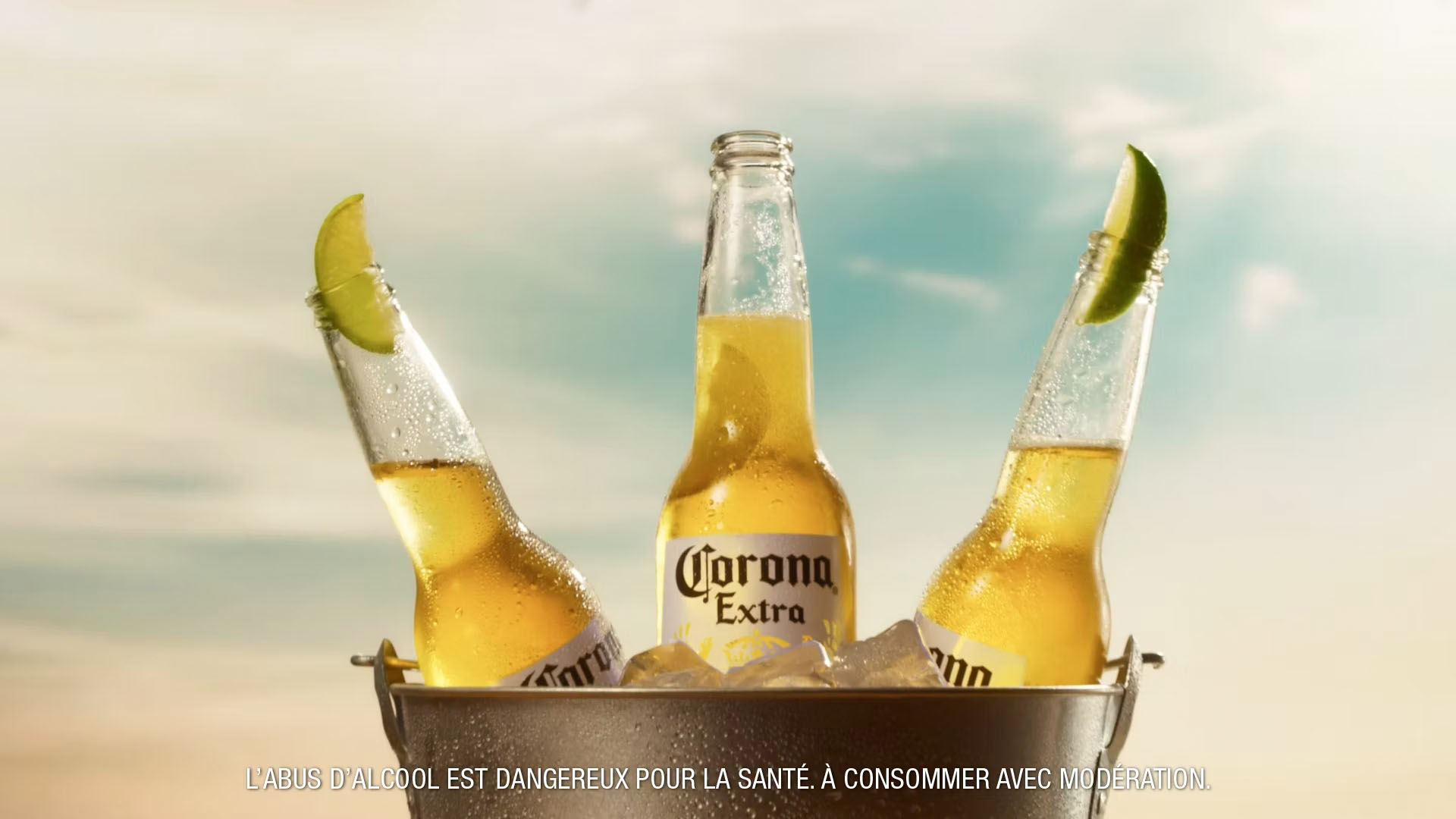 Advertising Liquids Film of Corona Beer