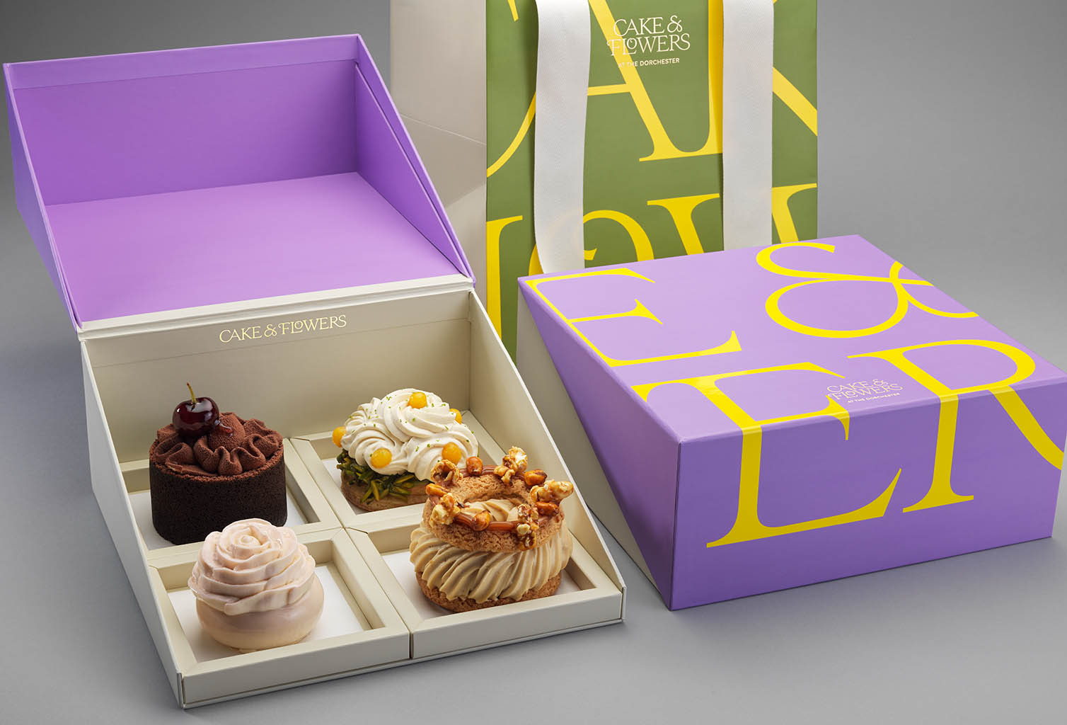 Packshot Factory - Packaging - Cake and Flowers