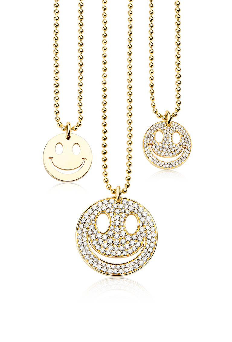 Packshot Factory - Pendant - Smiley jewellery chain with pendants